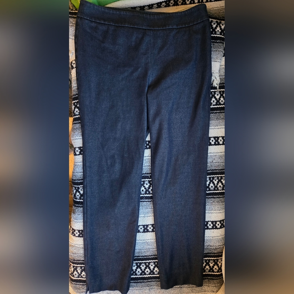 Lightweight Talbots Size 8 Chatham Ankle Pants With A Blue Jeans Denim Look